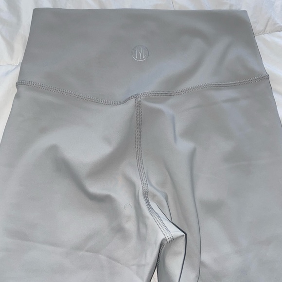 Workout leggings - Picture 1 of 7